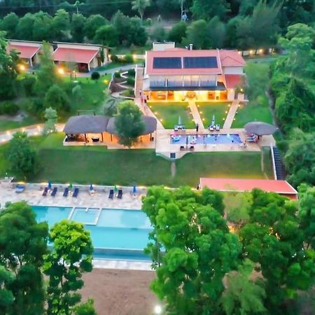 Pousada Fazenda Peroba Rosa Pedregulho Kültér fotó