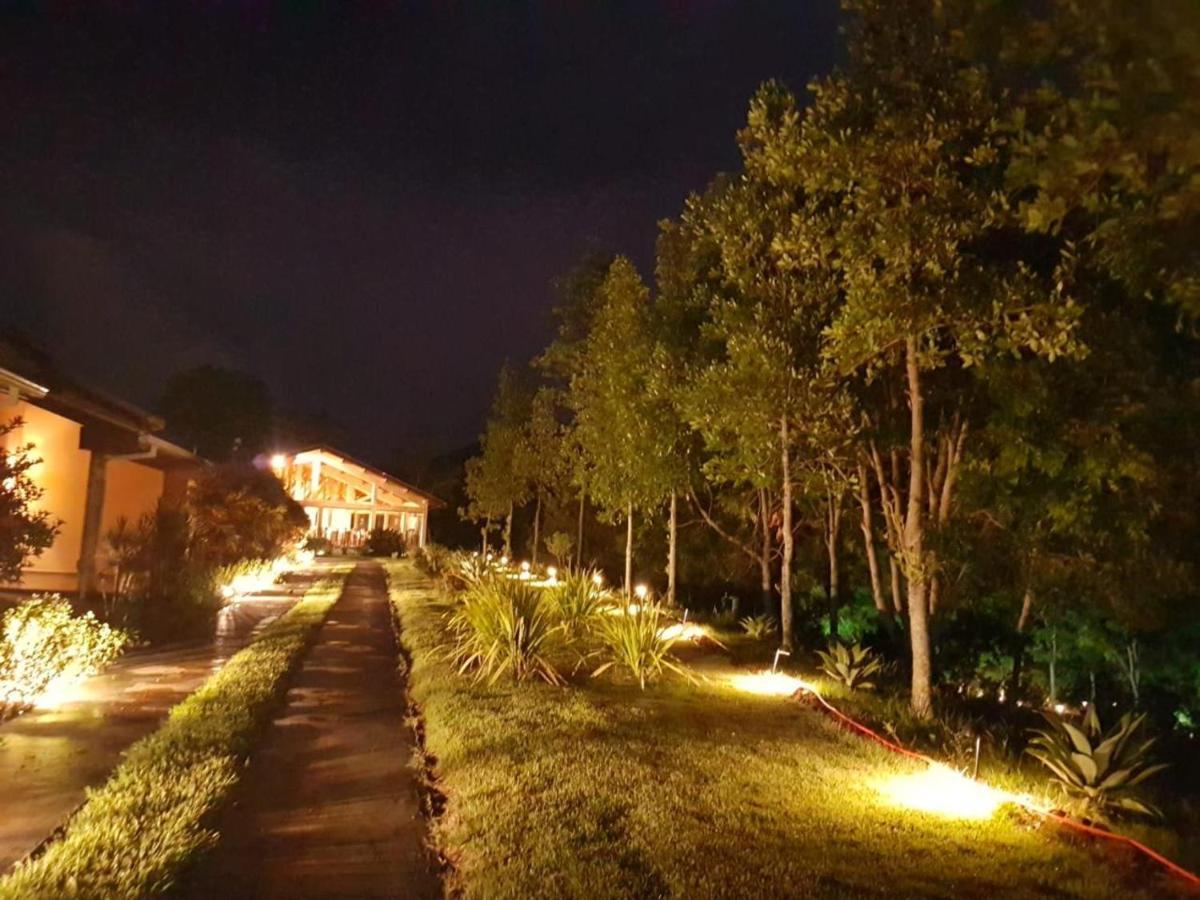 Pousada Fazenda Peroba Rosa Pedregulho Kültér fotó