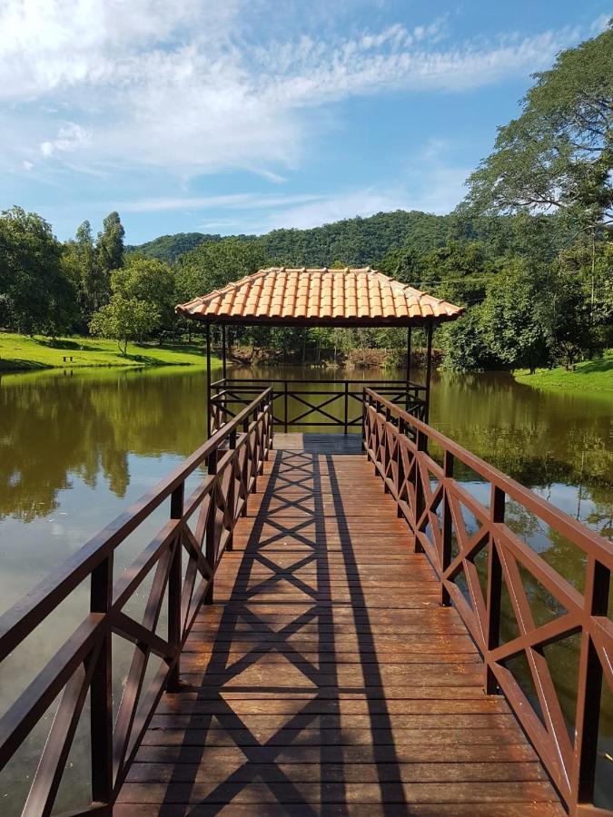 Pousada Fazenda Peroba Rosa Pedregulho Kültér fotó